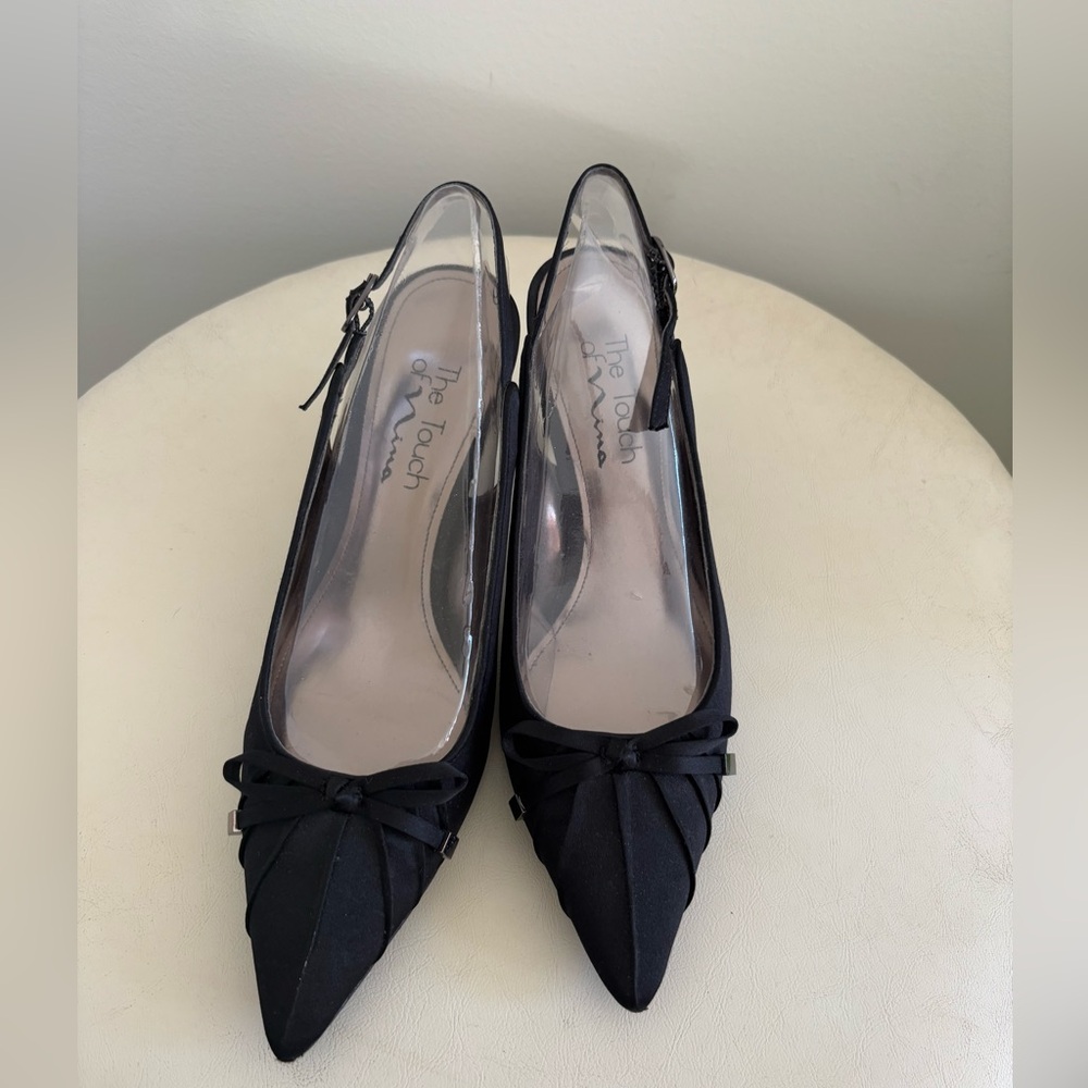 Classy Nina black kitten heel bow 7.5 - Picture 2 of 3